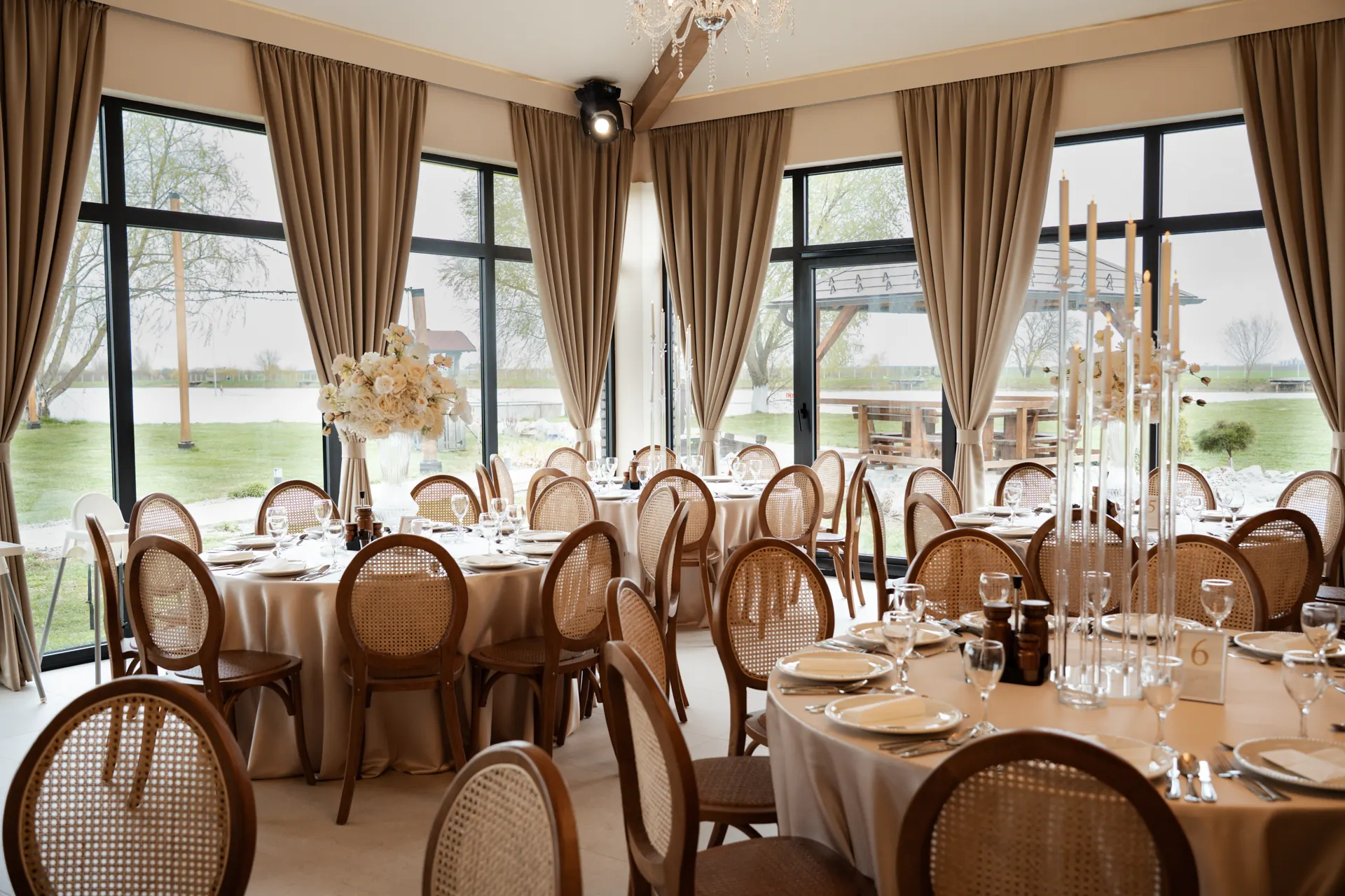Banquet hall
